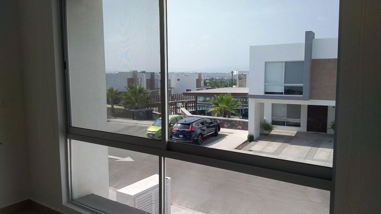 Vista del área de amenidades desde recámara principal