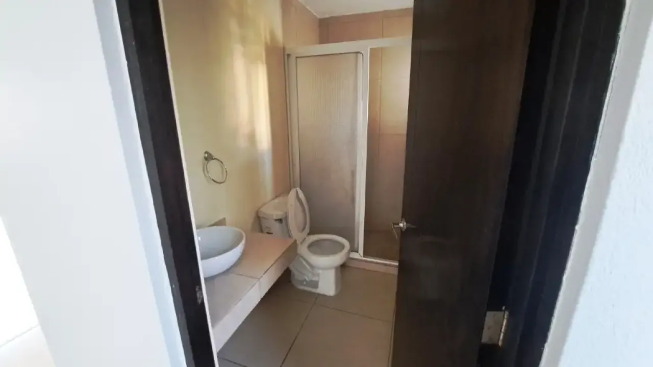 Baño completo en planta baja