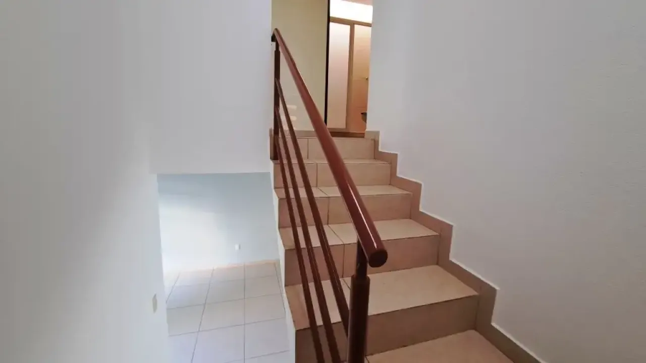 Acceso a la planta alta