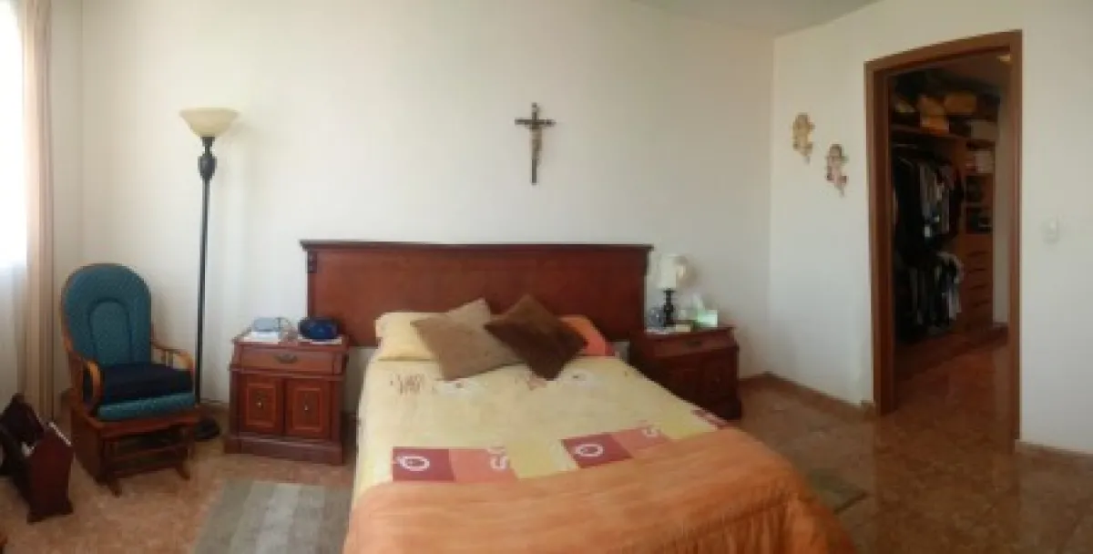 Recámara principal con vestidor Casa Venta Arboledas Querétaro