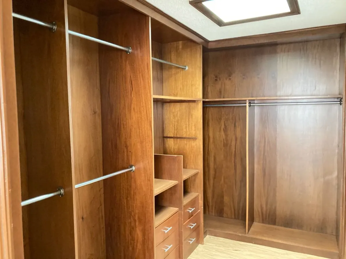 Vestidor en Recámara principal Casa Venta Arboledas CDMX