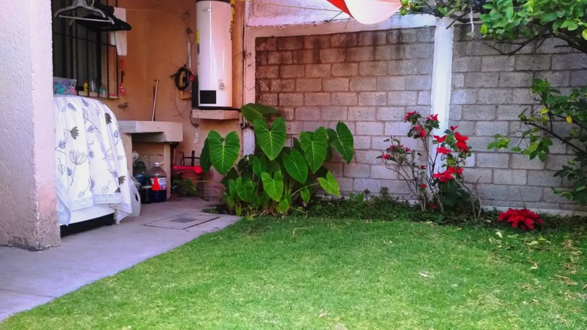 Jardín con asador Casa Venta Balcón Campestre Querétaro