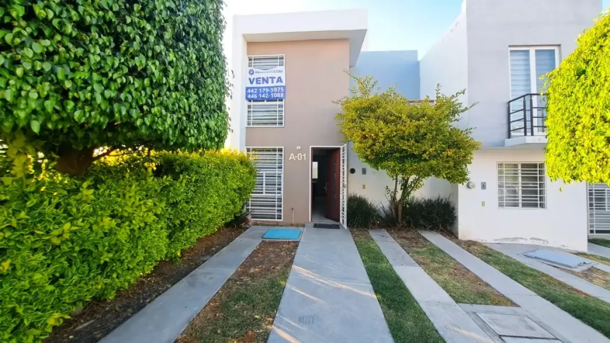 Fachada Casa Venta Diamante Querétaro
