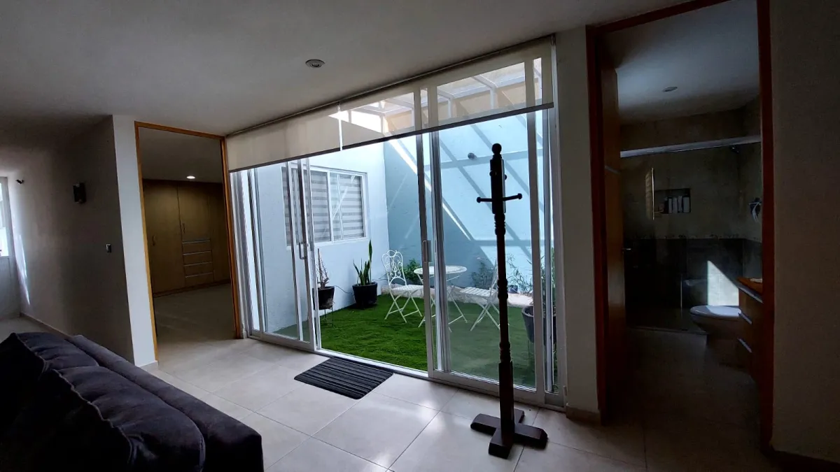 Jardín interior Casa Venta Quintas del Bosque Querétaro