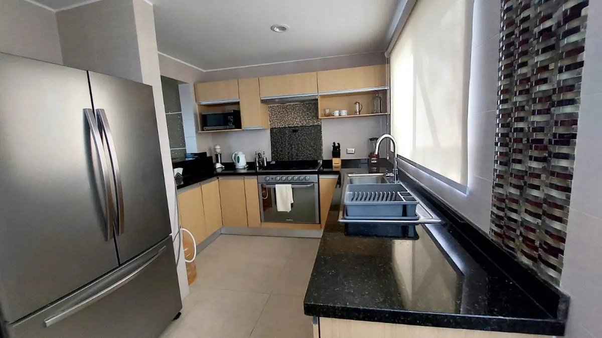 Cocina integral en "U" Casa Venta Quintas del Bosque Querétaro