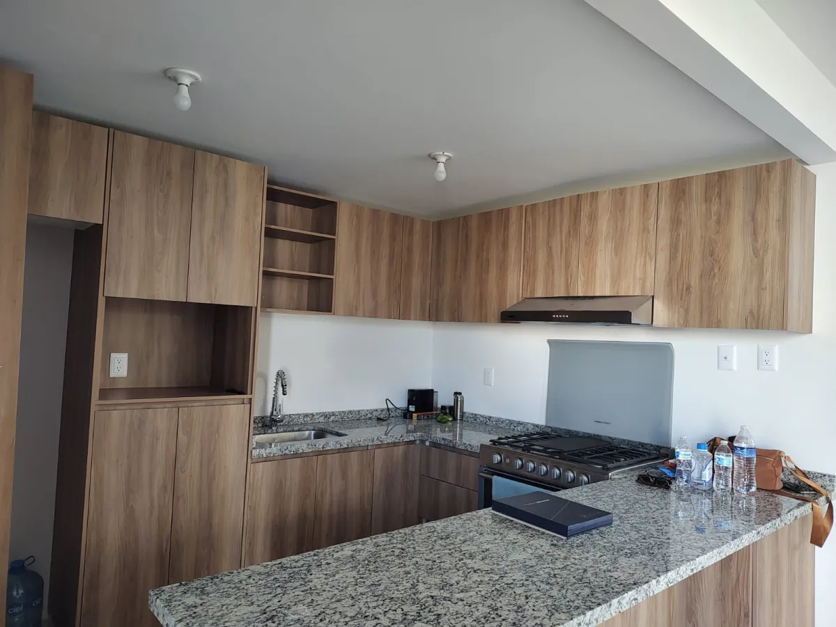 Cocina integral en "U" Casa Renta Thandi Querétaro