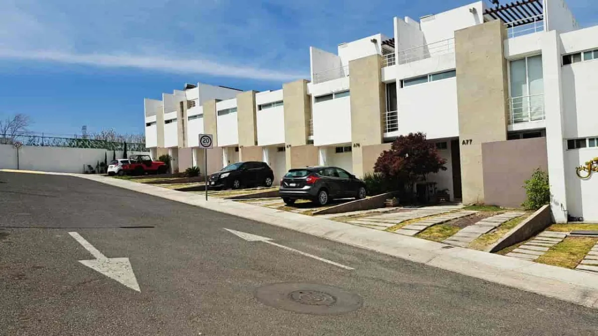 Fachada Casa Venta Punta Esmeralda Querétaro